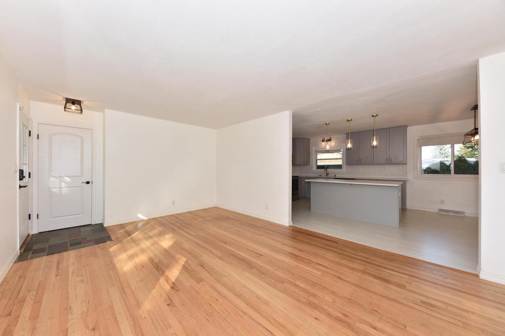 Photo of W171N9312 Briarwood TERRACE, Menomonee Falls, WI 53051 (MLS # 1985477)