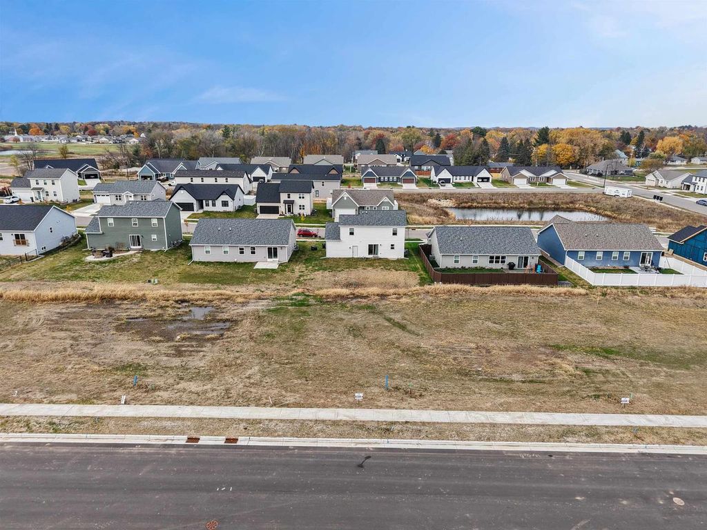 Photo of 342 Wild Rose WAY, Stoughton, WI 53589 (MLS # 2020986)