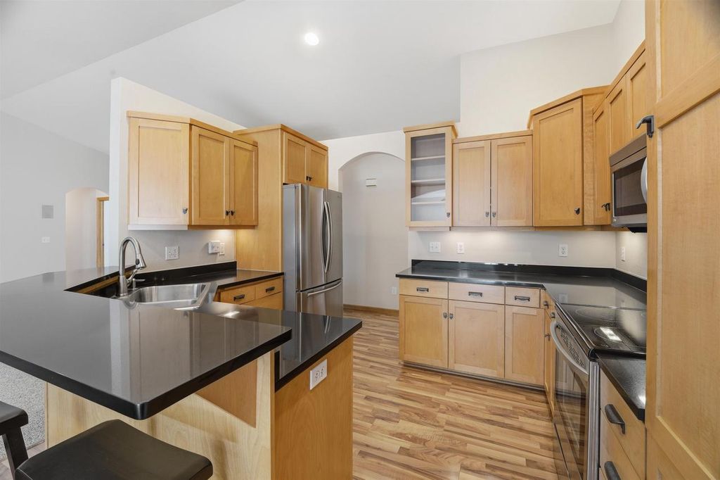 Photo of W6148 Long COURT, Appleton, WI 54914 (MLS # 50325585)