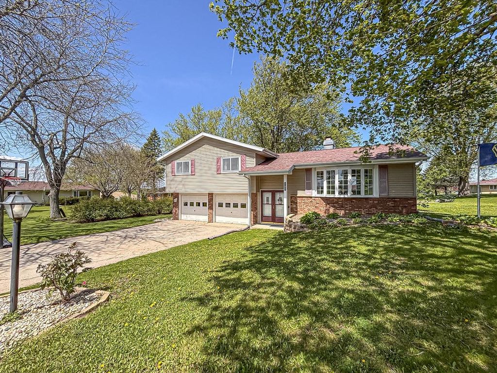 Photo of 797 Circle DRIVE, Hustisford, WI 53034 (MLS # 1961158)