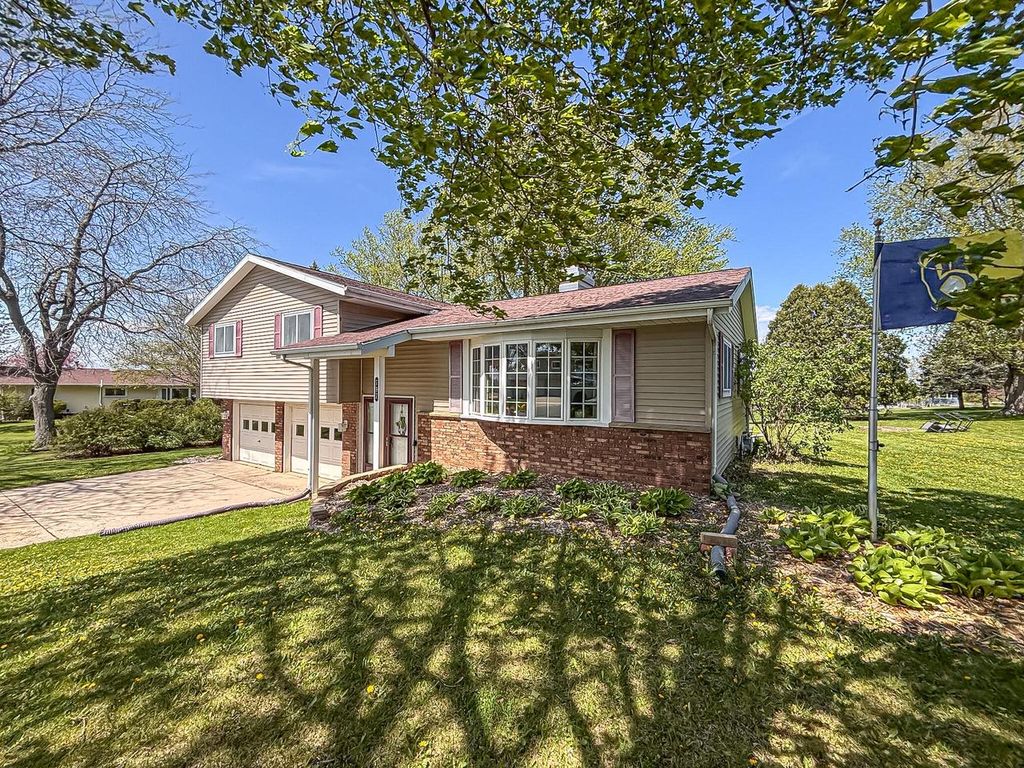 Photo of 797 Circle DRIVE, Hustisford, WI 53034 (MLS # 1961158)