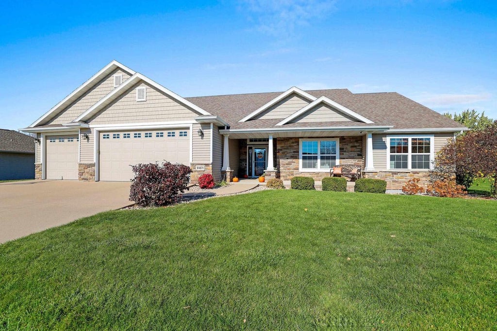Photo of W4870 Cliff View DRIVE, Sherwood, WI 54169 (MLS # 50335097)