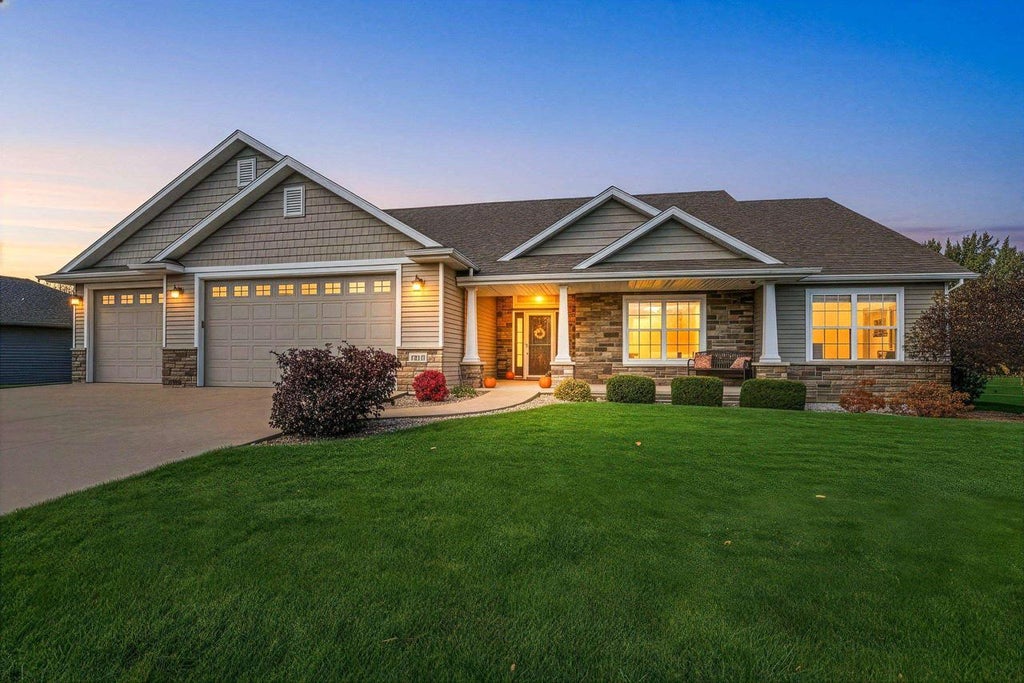 Photo of W4870 Cliff View DRIVE, Sherwood, WI 54169 (MLS # 50335097)