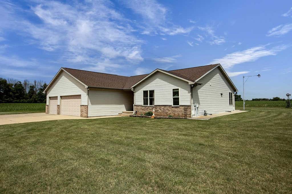 Photo of 8388 Moeser LANE, Larsen, WI 54947 (MLS # 50327519)