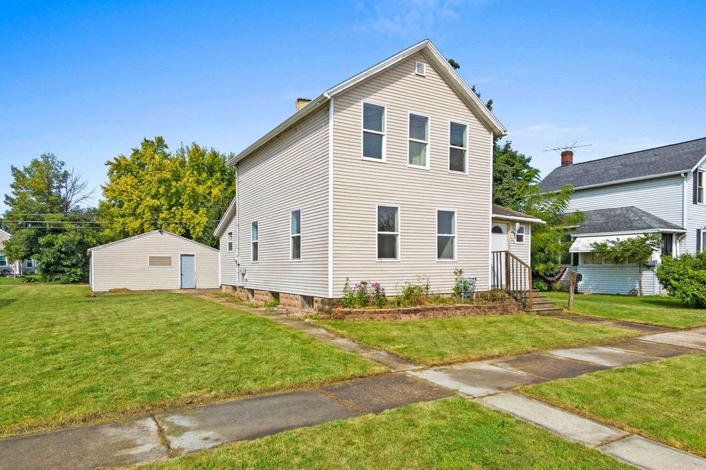 Photo of 232 N Main STREET, Kimberly, WI 54136 (MLS # 50314938)