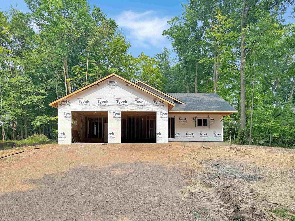 Photo of 809 S Maryknoll AVENUE, Marshfield, WI 54449 (MLS # 22603383)
