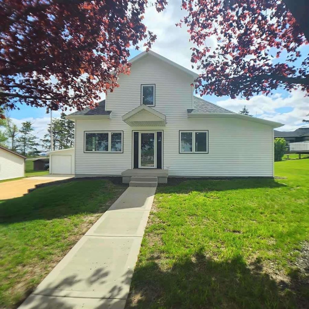 Photo of 750 Main STREET, Highland, WI 53543 (MLS # 2023778)