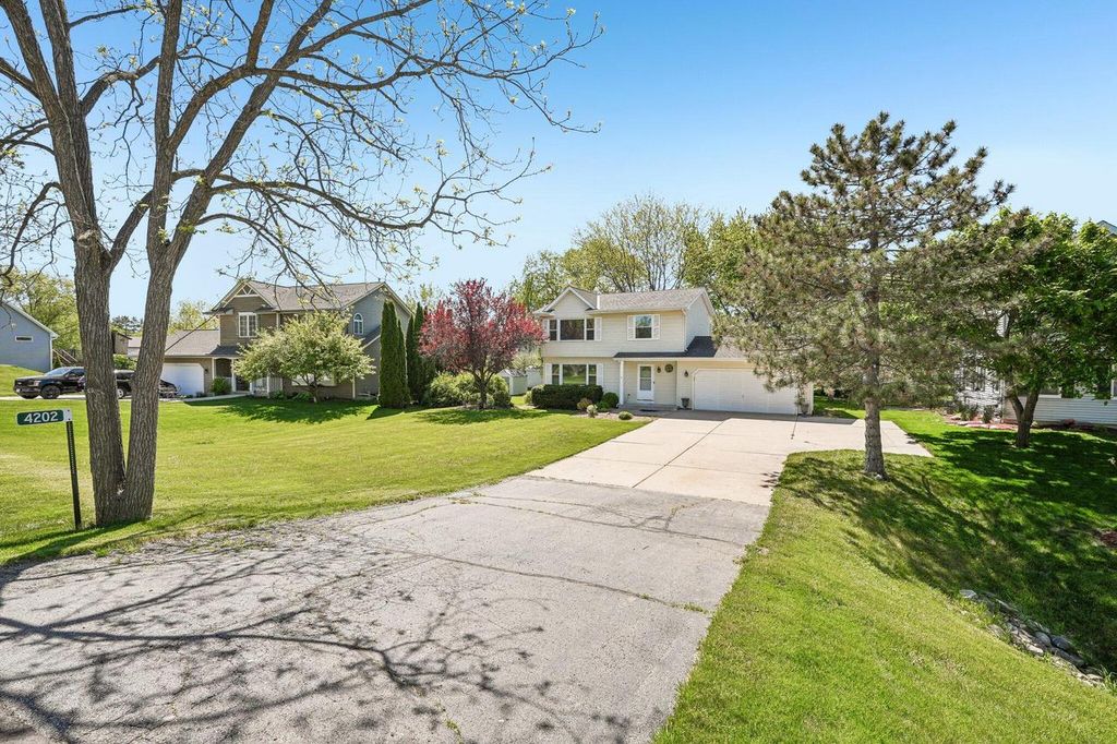 Photo of 4202 Lake STREET, Burlington, WI 53105 (MLS # 1962199)