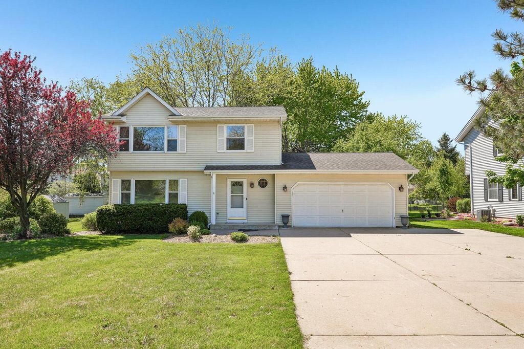 Photo of 4202 Lake STREET, Burlington, WI 53105 (MLS # 1962199)