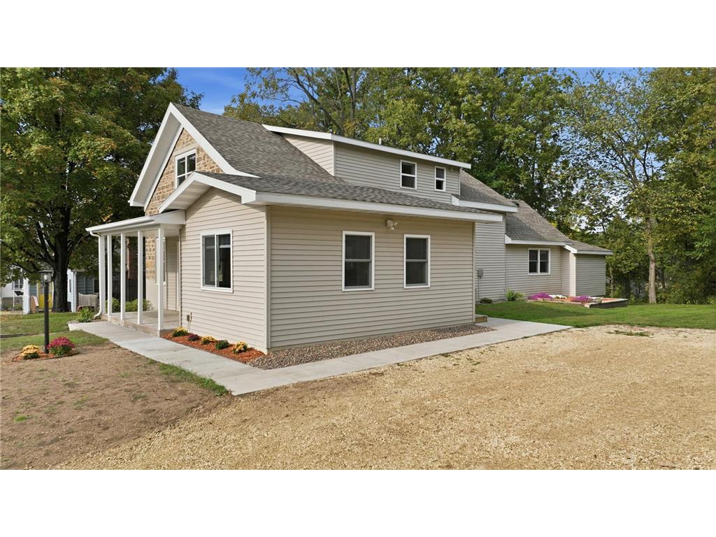 Photo of 510 1st AVENUE, Durand, WI 54736 (MLS # 7161395)