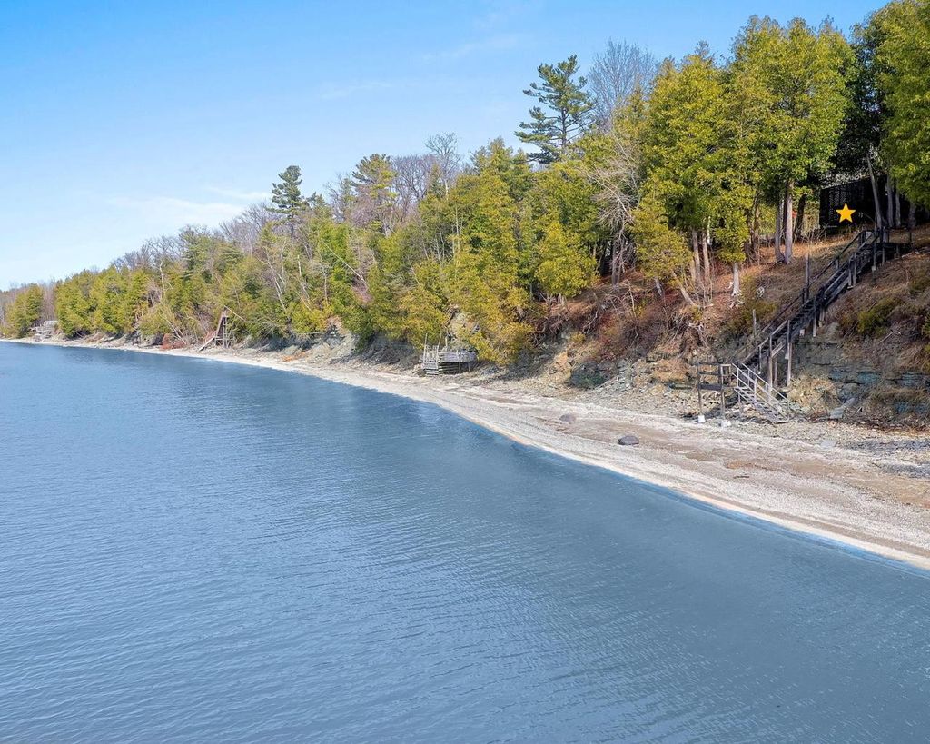 Photo of 2441 White Star ROAD, Brussels, WI 54204 (MLS # 50323711)