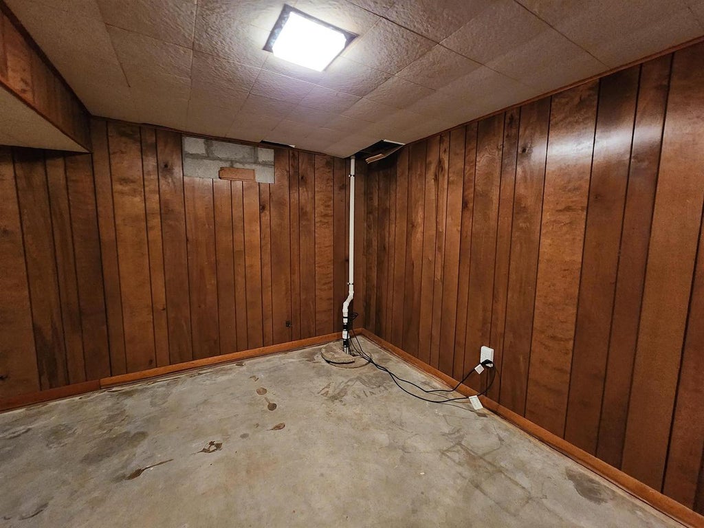 Photo of 955 Cedarview COURT, Green Bay, WI 54311 (MLS # 50335156)