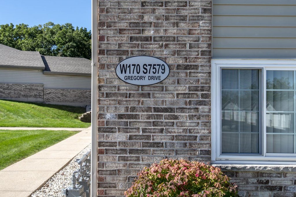 Photo of W170S7579 Gregory DRIVE #E, Muskego, WI 53150 (MLS # 1982663)