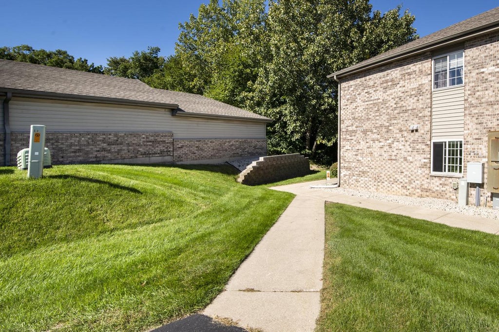 Photo of W170S7579 Gregory DRIVE #E, Muskego, WI 53150 (MLS # 1982663)