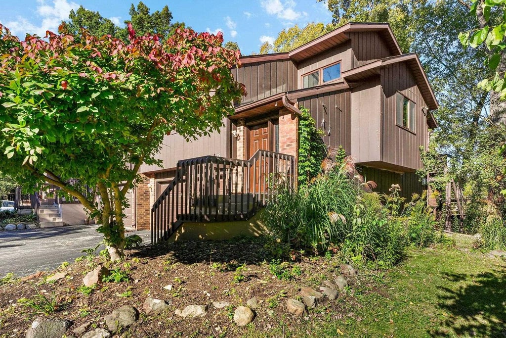 Photo of 15 Hickory Hollow DRIVE, Madison, WI 53705 (MLS # 2034023)