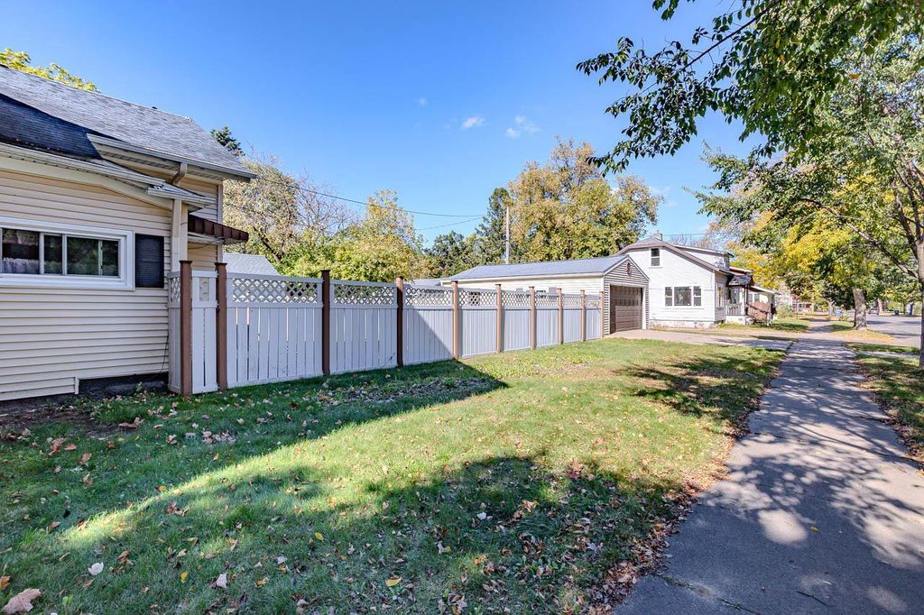 Photo of 630 Humboldt AVENUE, Wausau, WI 54403 (MLS # 22504875)