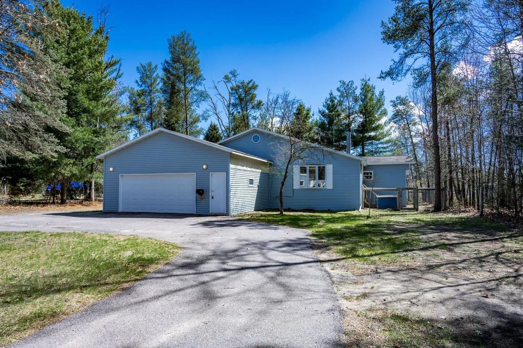 Photo of W5633 Deer Park DRIVE, New Lisbon, WI 53950 (MLS # 2016095)