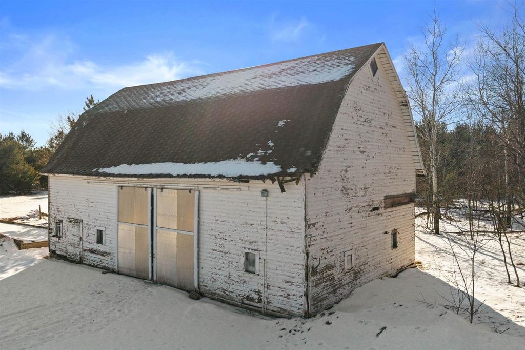 Photo of 12320 Prairie DRIVE, Plover, WI 54467 (MLS # 22600554)