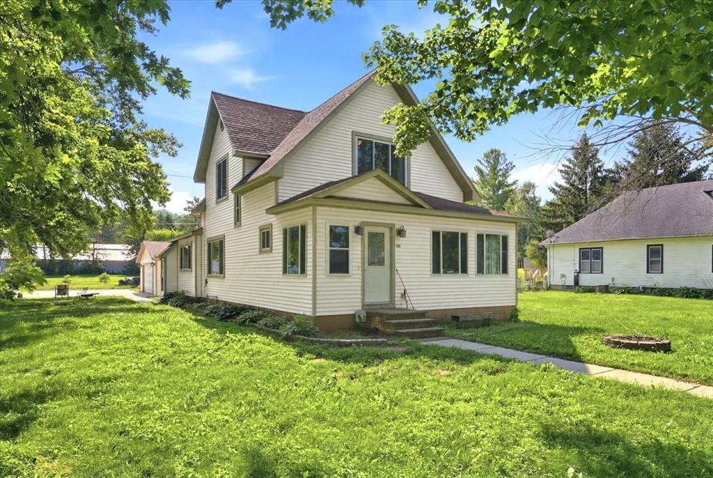 Photo of 130 Woodworth STREET, Elmwood, WI 54740 (MLS # 1602840)