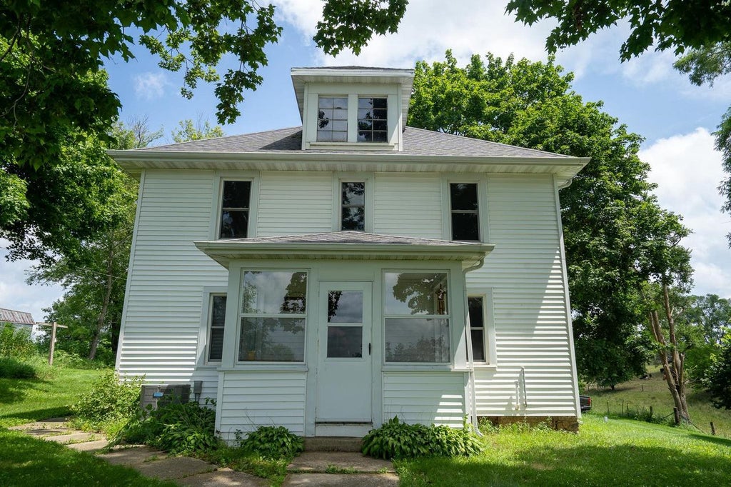 Photo of 13338 Dobbs ROAD, Darlington, WI 53530 (MLS # 2027791)