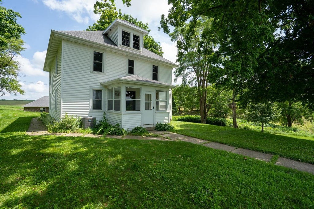 Photo of 13338 Dobbs ROAD, Darlington, WI 53530 (MLS # 2027791)