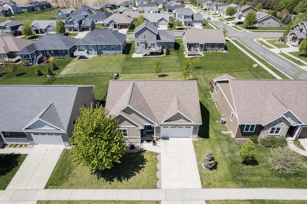 Photo of 1910 Swainson DRIVE, Verona, WI 53593 (MLS # 2023020)