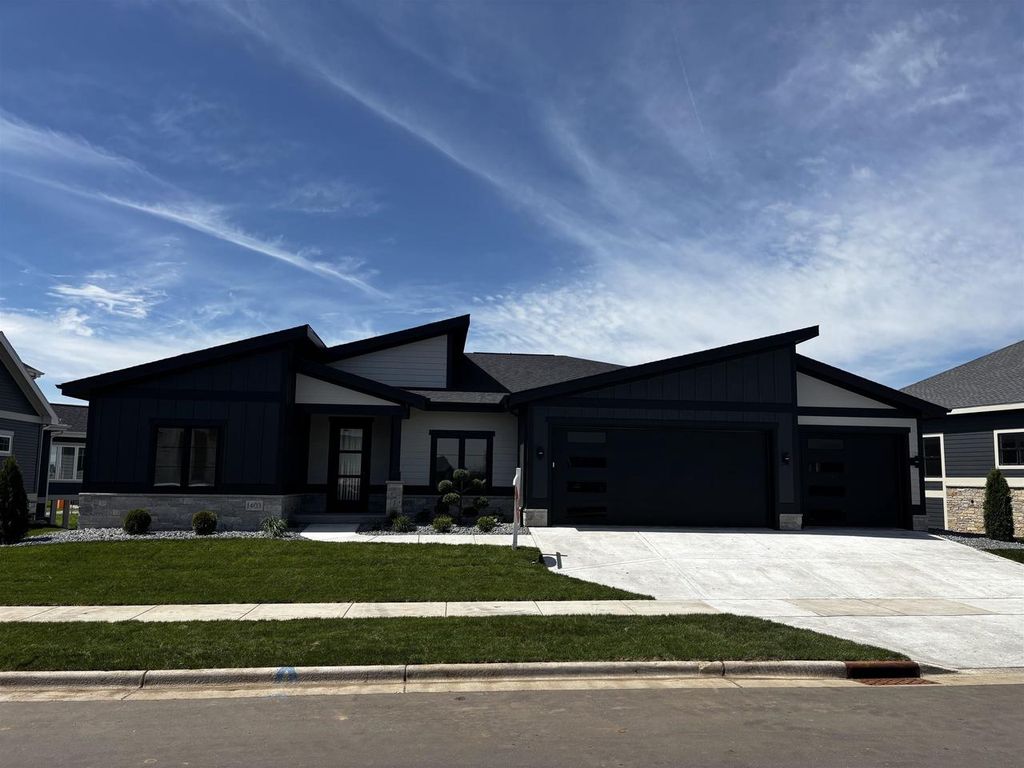 Photo of 1403 Atlas TRAIL, Waunakee, WI 53597 (MLS # 2018608)