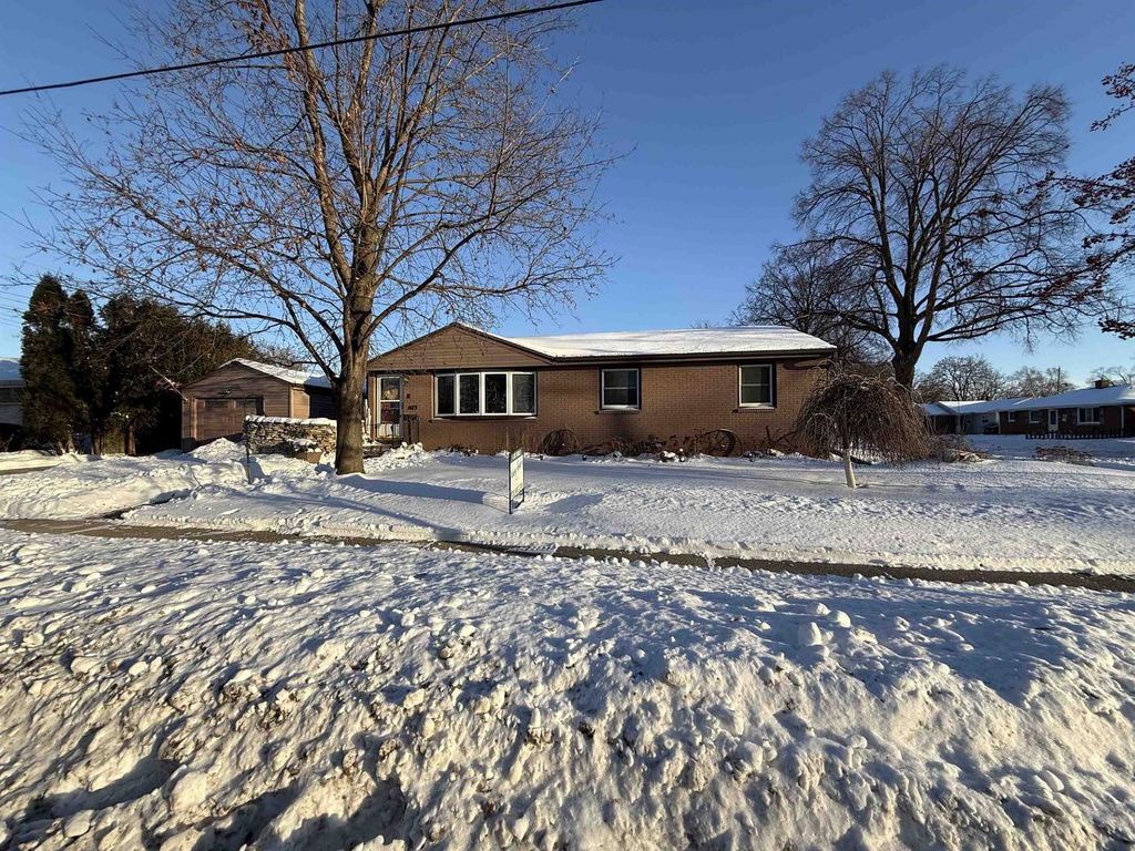 Photo of 1413 Gross AVENUE, Green Bay, WI 54304 (MLS # 50316993)