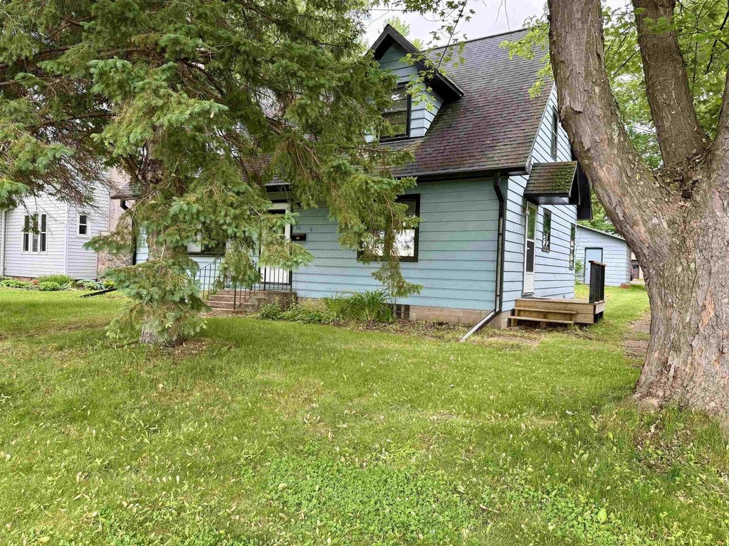 Photo of 346 S Lake AVENUE, Phillips, WI 54555 (MLS # 22602673)