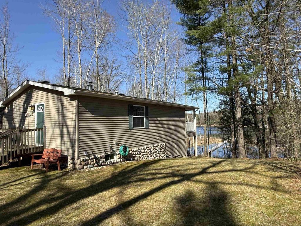 Photo of N8825 County G ROAD, Gresham, WI 54128 (MLS # 50324073)