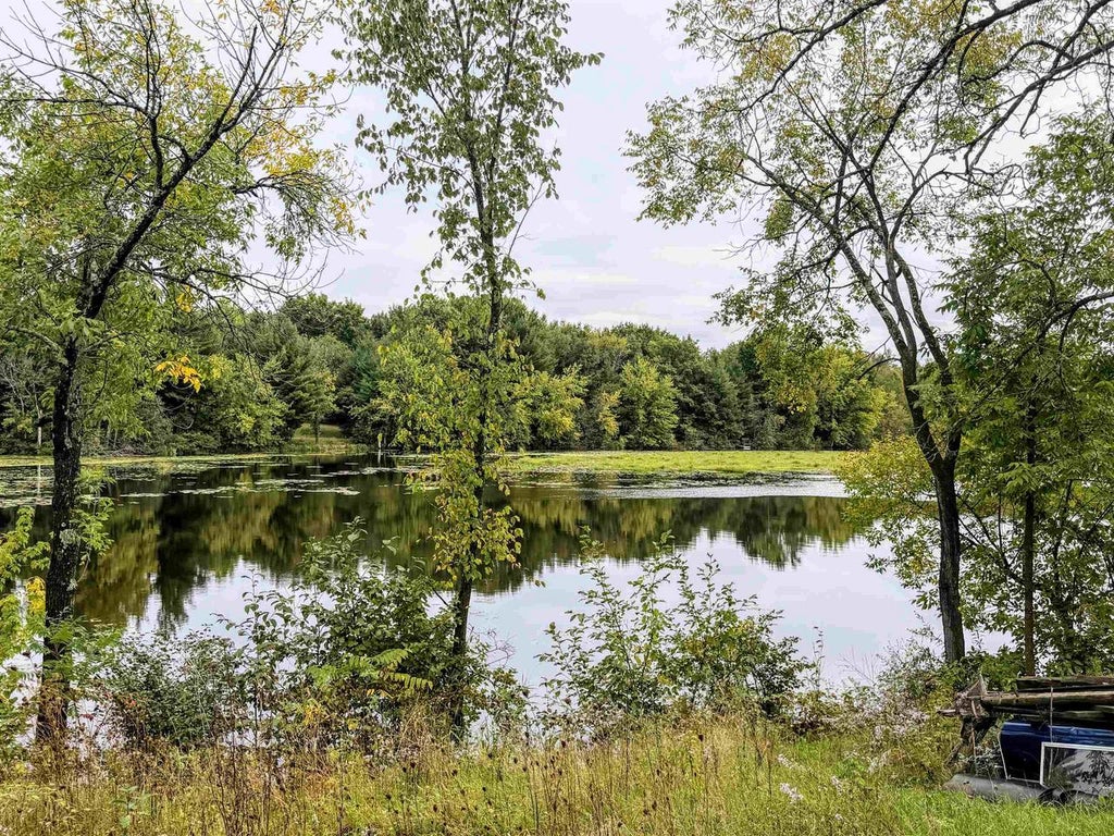Photo of 2306 Ledge STREET, Tigerton, WI 54486 (MLS # 50332900)