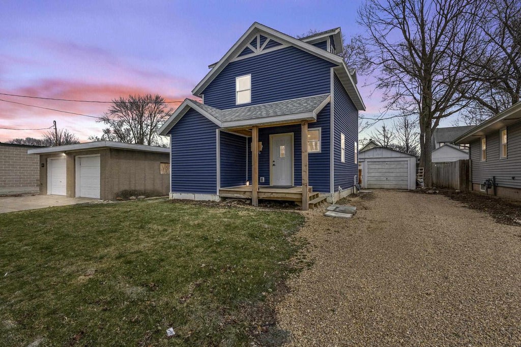 Photo of 1317 Everett STREET, Madison, WI 53704 (MLS # 2029918)