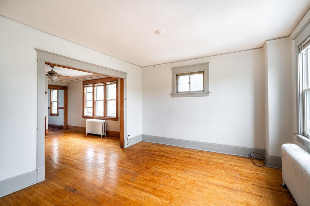 Photo of 719 E Chambers STREET #721, Milwaukee, WI 53212 (MLS # 1963178)