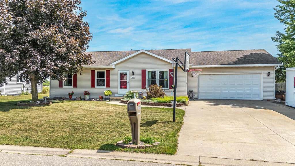 Photo of 1024 Calypso DRIVE, Winneconne, WI 54986 (MLS # 50331414)