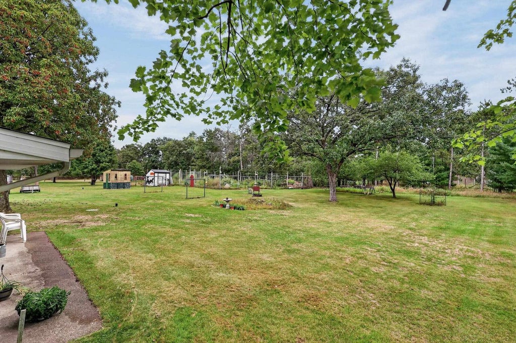 Photo of 7651 Deer LANE, Wisconsin Rapids, WI 54494 (MLS # 22604578)