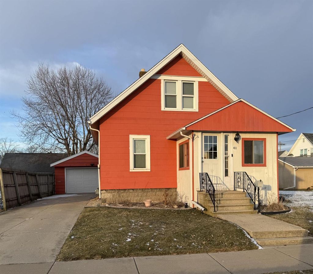 Photo of 411 Union STREET, Neenah, WI 54956 (MLS # 50323758)