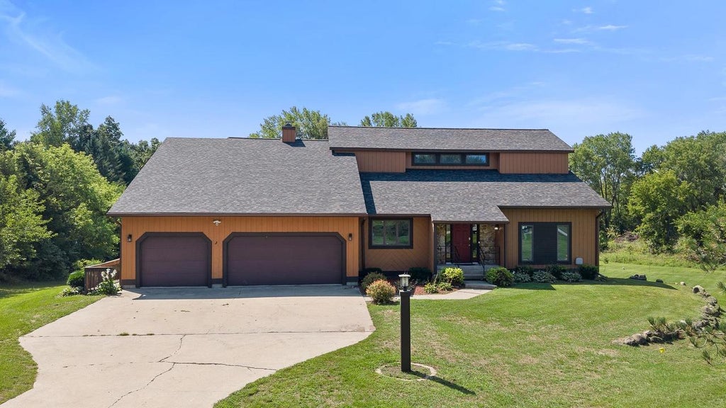 Photo of N7559 Carimaunee DRIVE, Portage, WI 53901 (MLS # 2031307)