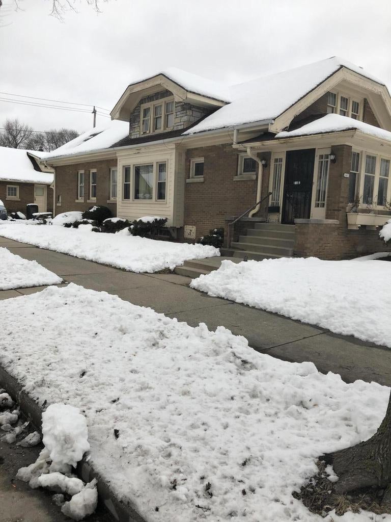 Photo of 2403 N 47th STREET, Milwaukee, WI 53210 (MLS # 1971791)