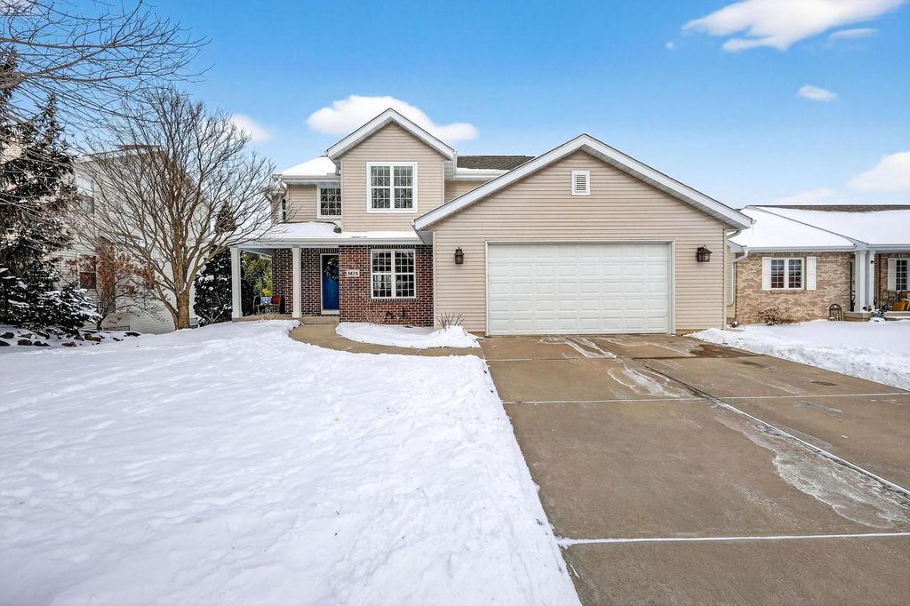Photo of 9618 Shadow Ridge TRAIL, Middleton, WI 53562 (MLS # 2014041)