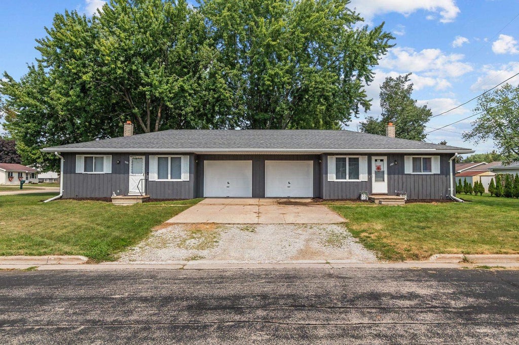 Photo of 1500 Greendale STREET, Menasha, WI 54952 (MLS # 50330981)