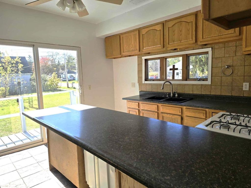 Photo of 601 Main STREET, Redgranite, WI 54970 (MLS # 50317324)