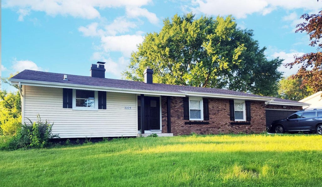 Photo of 3109 Canterbury LANE, Janesville, WI 53546 (MLS # 1968549)
