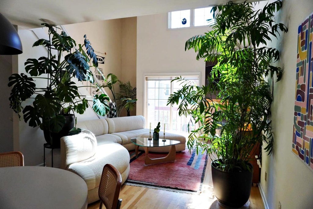 Photo of 1112 E Lyon STREET #1112, Milwaukee, WI 53202 (MLS # 1982367)