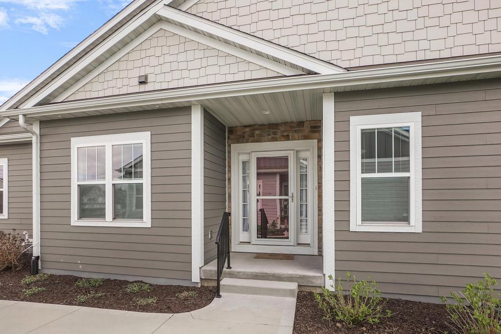 Photo of W253N6621 Aspen LANE, Sussex, WI 53089 (MLS # 1959991)