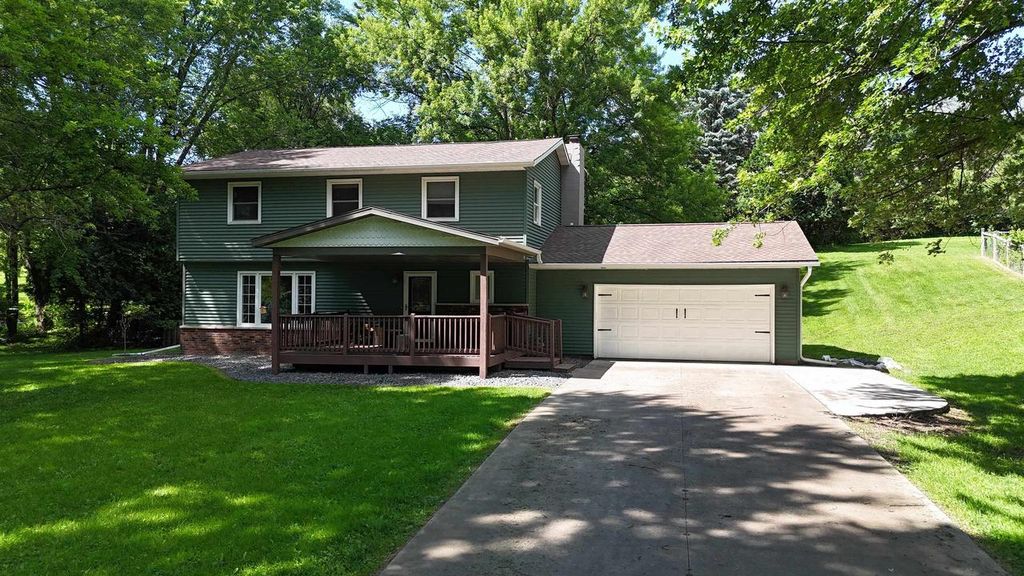 Photo of W6524 Schilling ROAD, Onalaska, WI 54650 (MLS # 2009159)