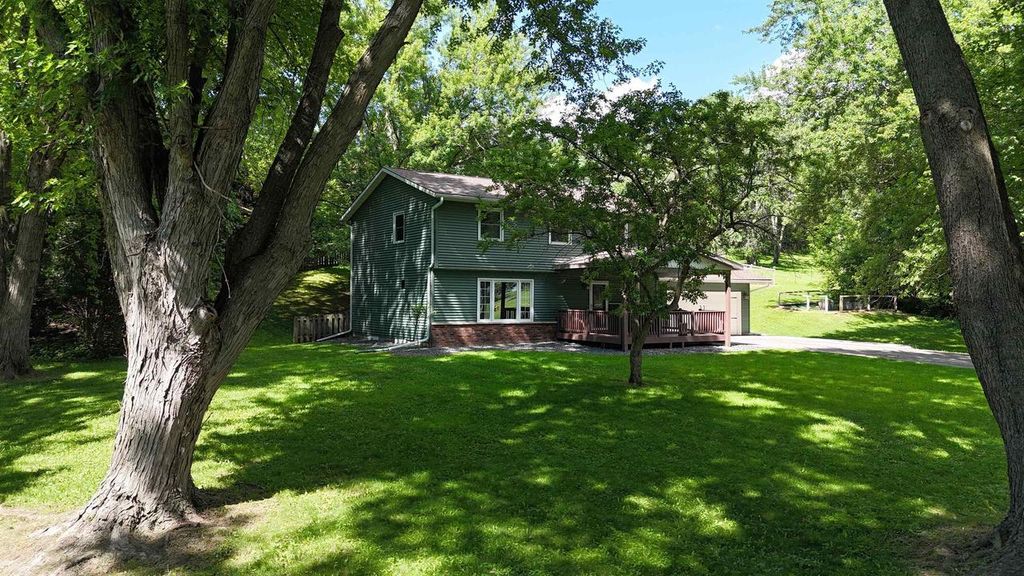 Photo of W6524 Schilling ROAD, Onalaska, WI 54650 (MLS # 2009159)