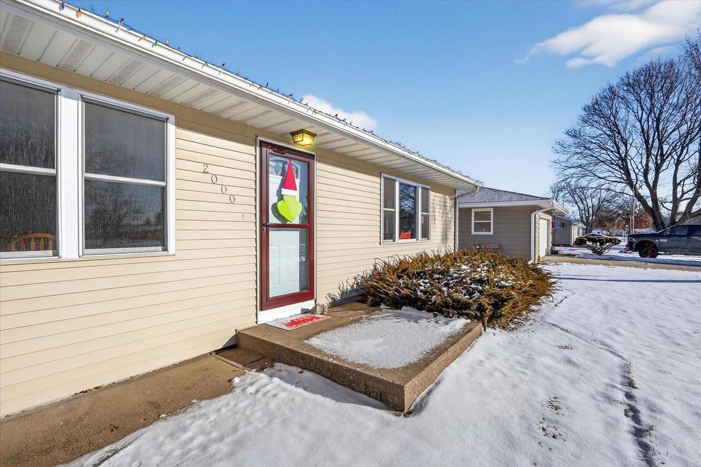 Photo of 2000 Elizabeth STREET, Janesville, WI 53548 (MLS # 2014737)