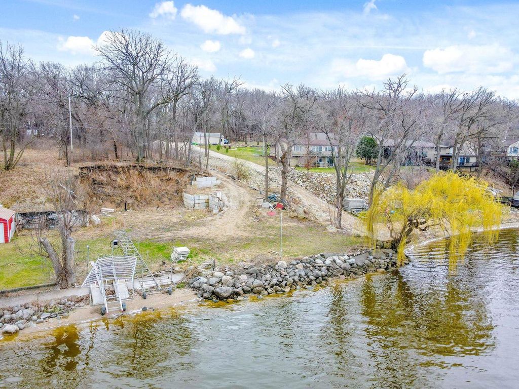 Photo of N557 N Cowpath LANE, Fort Atkinson, WI 53538 (MLS # 2019631)