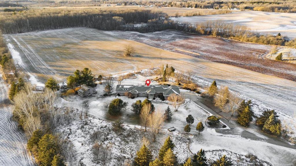 Photo of 5540 Cty Hwy Pp, De Pere, WI 54115 (MLS # 50322430)