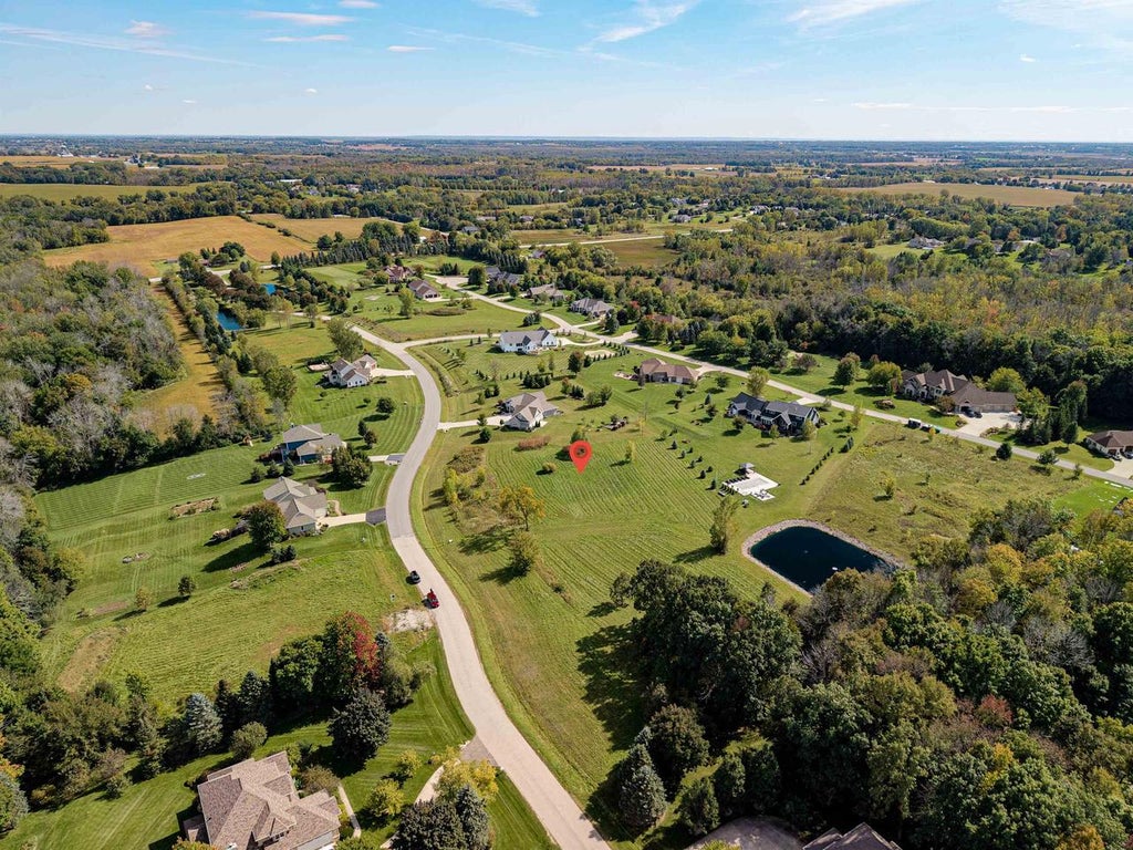 Photo of W9001 Forest Ridge DRIVE, Hortonville, WI 54944 (MLS # 50333376)